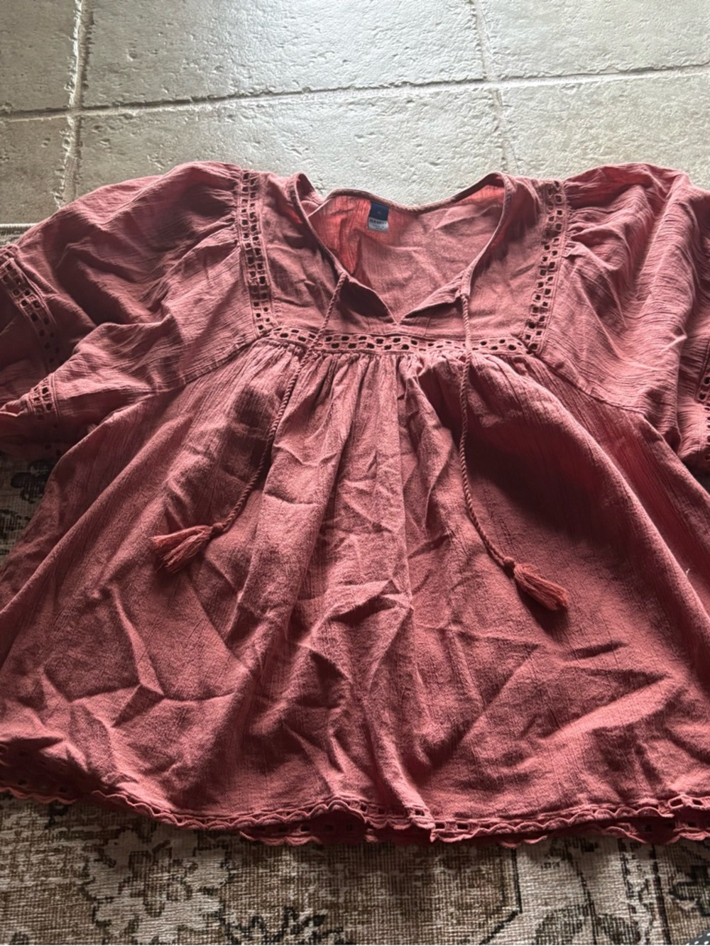 Old Navy Mauve Crochet Peasant Tunic